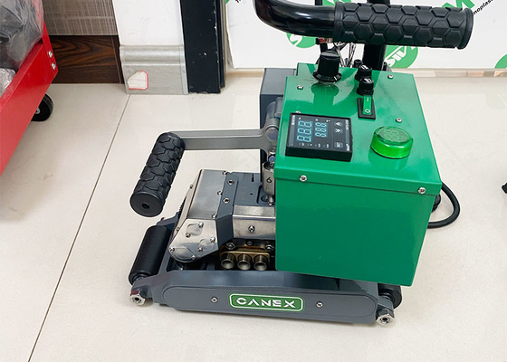 CX900 Hot Wedge Welder 1800W Untuk Pengelasan Geomembran HDPE 0.8-3.0mm