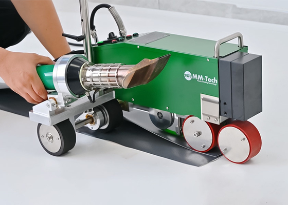 Mesin Las Udara Panas Polimer TPO 4200W Daya Udara Panas Nozzle Las 40mm